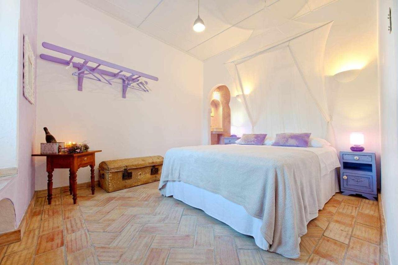 Casa Da Tia Amalia Hostel แมร์โตลา ภายนอก รูปภาพ