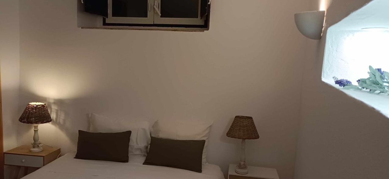 Casa Da Tia Amalia Hostel แมร์โตลา ภายนอก รูปภาพ